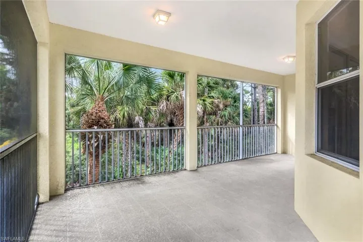 1778  Tarpon Bay S DR, Naples, FL 34119