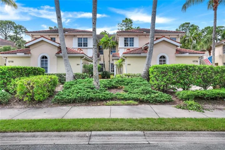 1778  Tarpon Bay S DR, Naples, FL 34119