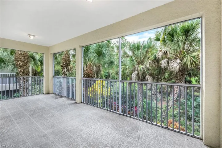 1778  Tarpon Bay S DR, Naples, FL 34119