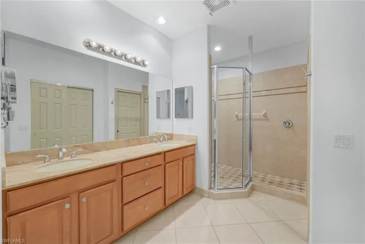1778  Tarpon Bay S DR, Naples, FL 34119