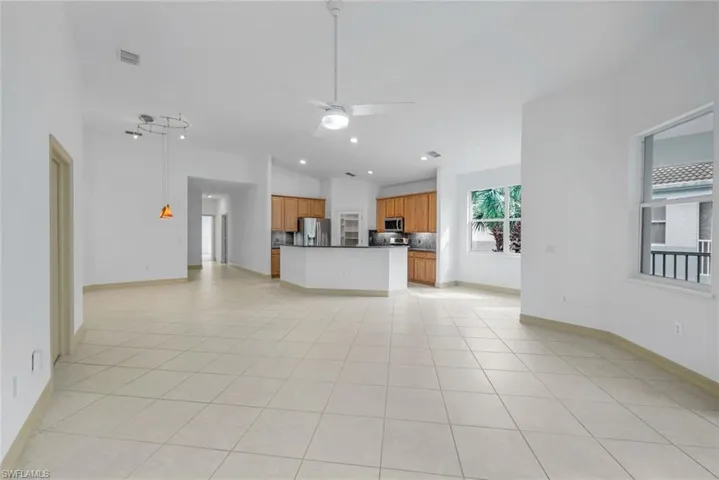 1778  Tarpon Bay S DR, Naples, FL 34119