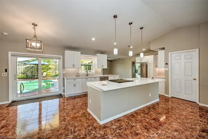 15627  Sunny Crest  LN, Fort Myers, FL 33905