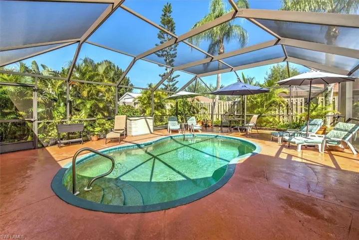 15627  Sunny Crest  LN, Fort Myers, FL 33905