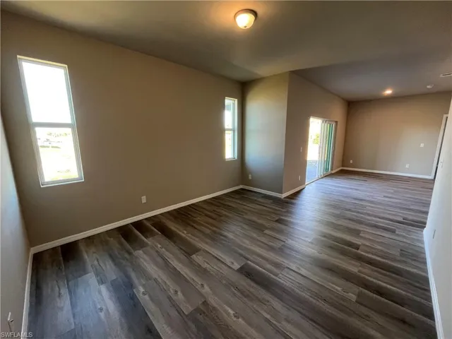 Family room/Bonus room
