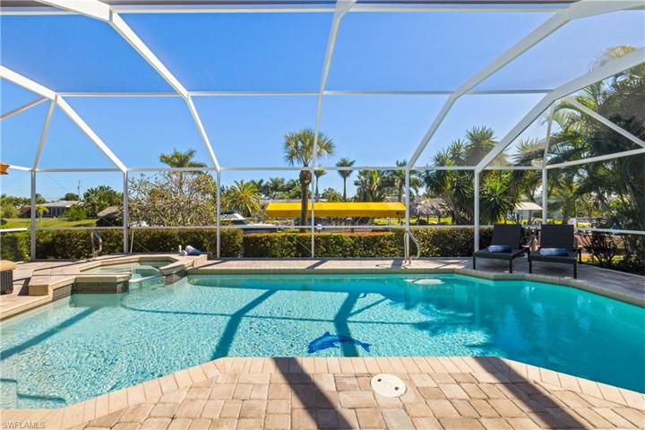 3113 SE 18th AVE, CAPE CORAL FL 33904
