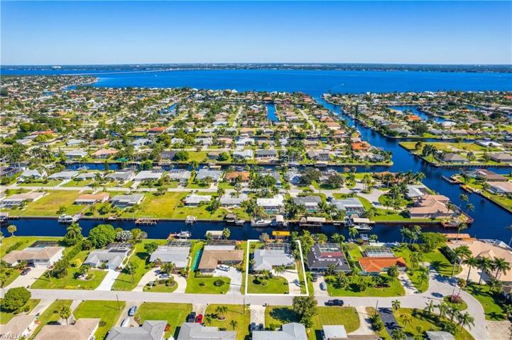 3113 SE 18th AVE, CAPE CORAL FL 33904