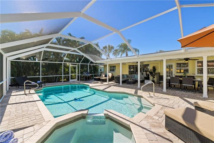 3113 SE 18th AVE, CAPE CORAL FL 33904