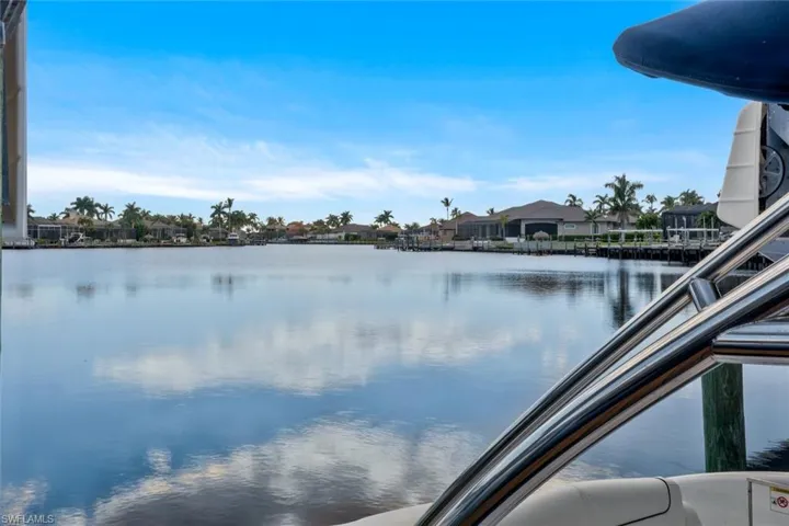 1812 Lagoon Ln, Cape Coral, Florida 33914