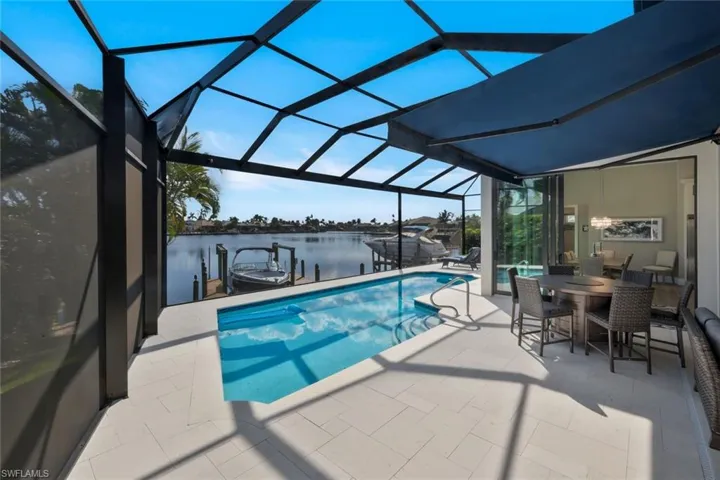 1812 Lagoon Ln, Cape Coral, Florida 33914