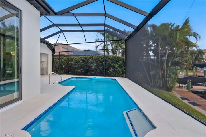1812 Lagoon Ln, Cape Coral, Florida 33914