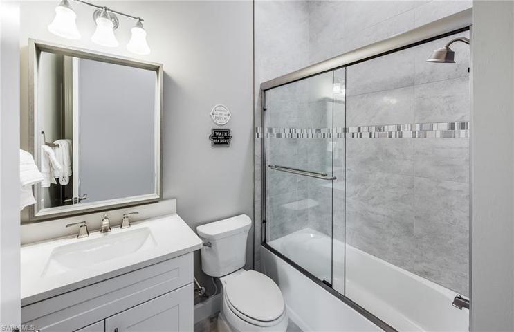 Photo of furnished model, options may vary.