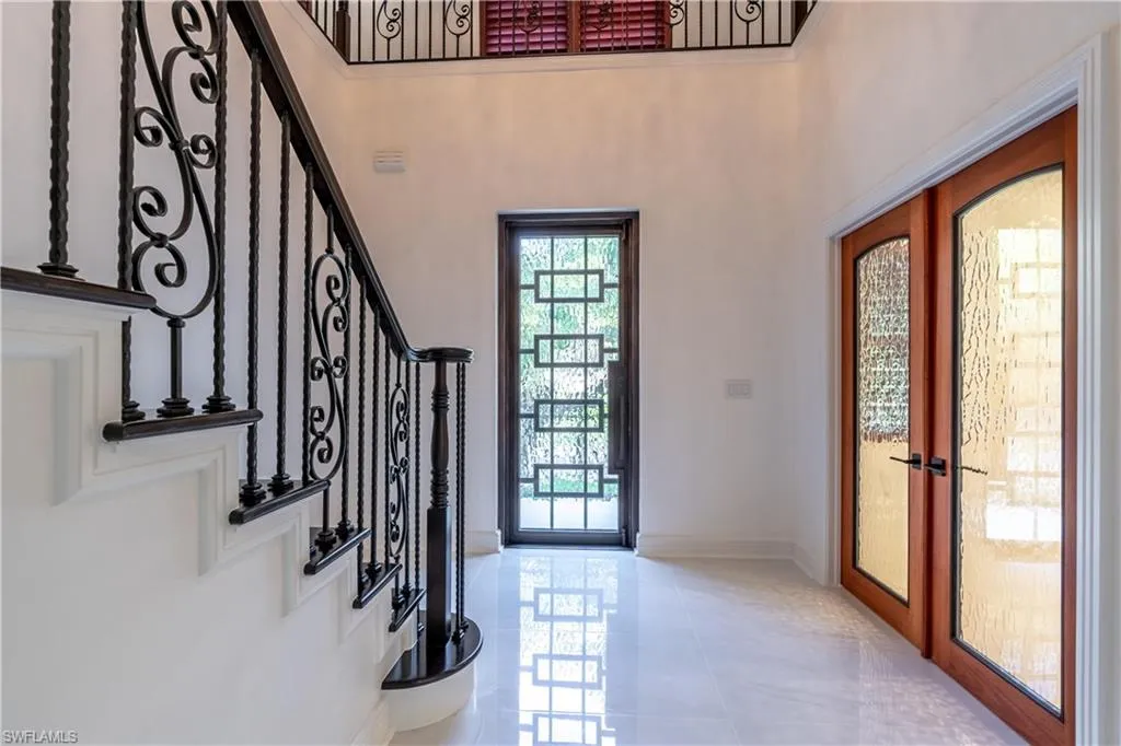 1160 8th ST, Naples, FL 34102,224102380