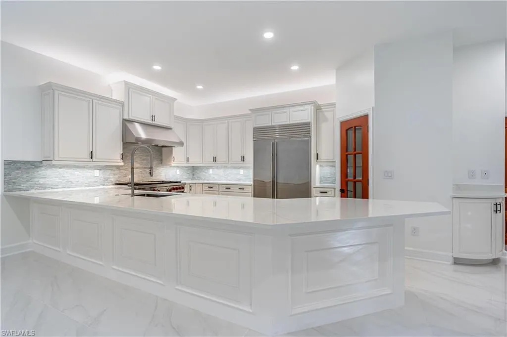 1160 8th ST, Naples, FL 34102,224102380