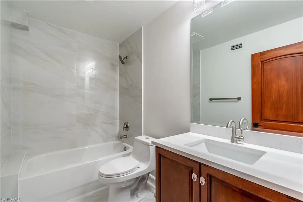 1160 8th ST, Naples, FL 34102,224102380