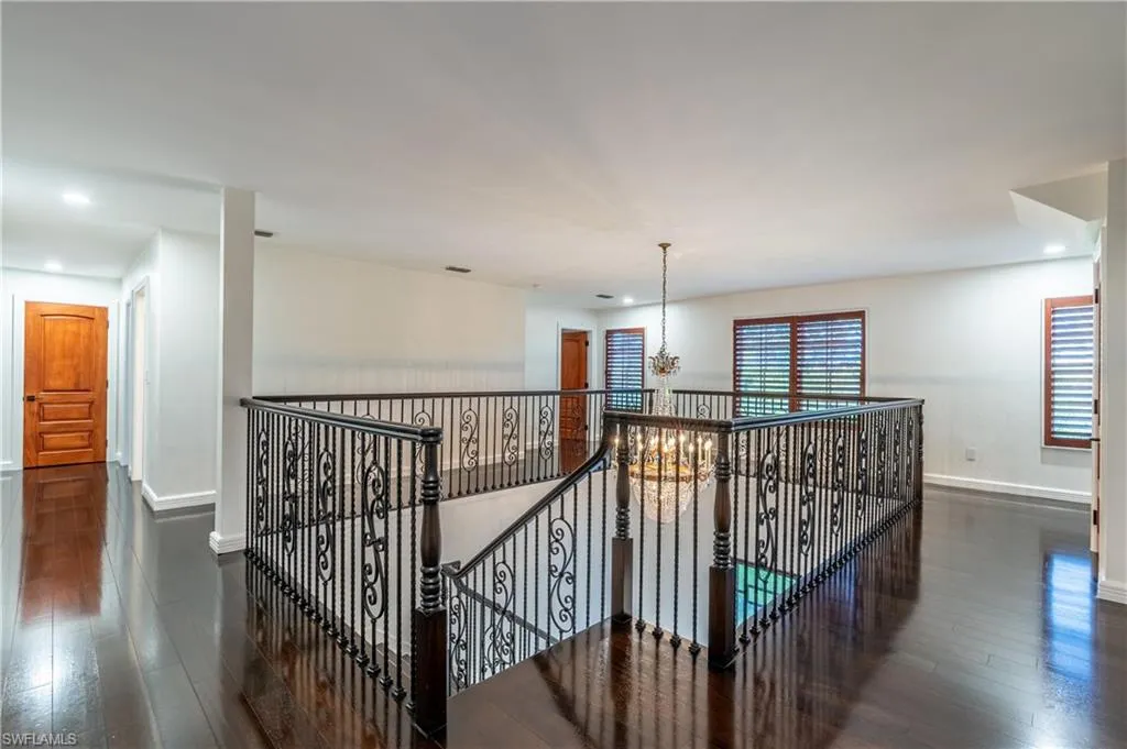 1160 8th ST, Naples, FL 34102,224102380