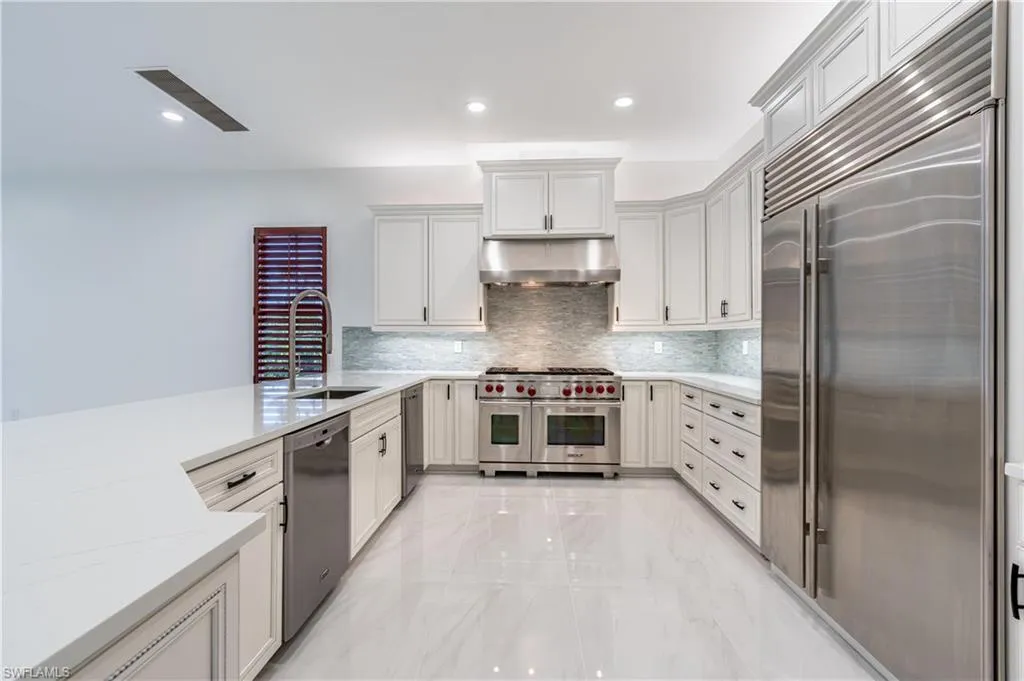 1160 8th ST, Naples, FL 34102,224102380