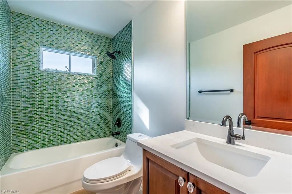 1160 8th ST, Naples, FL 34102,224102380