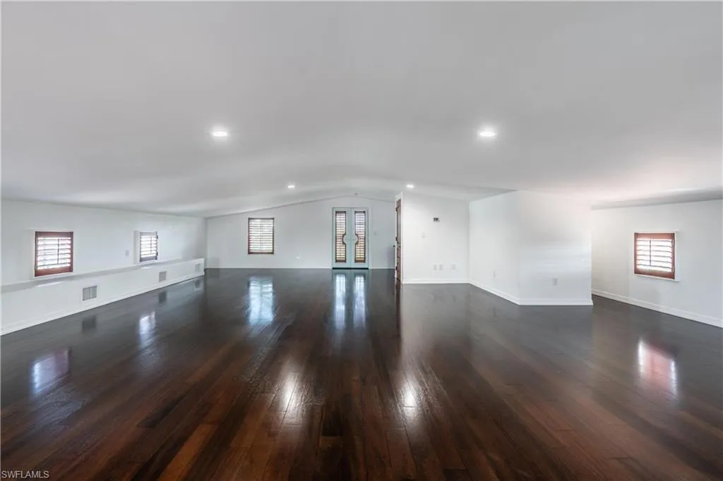 1160 8th ST, Naples, FL 34102,224102380