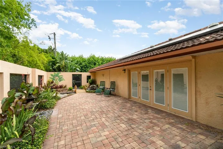 View of patio / terrace with french doors