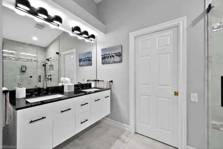 14117 Tivoli Ter, Bonita Springs, Florida 34135