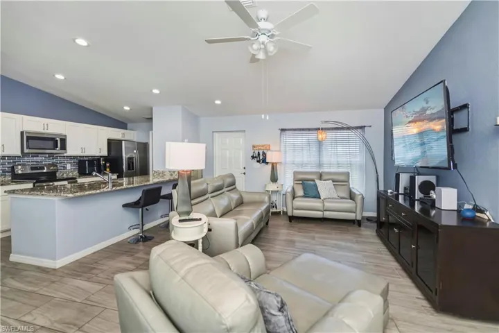 7081 Brazil Cir, Labelle, Florida 33935