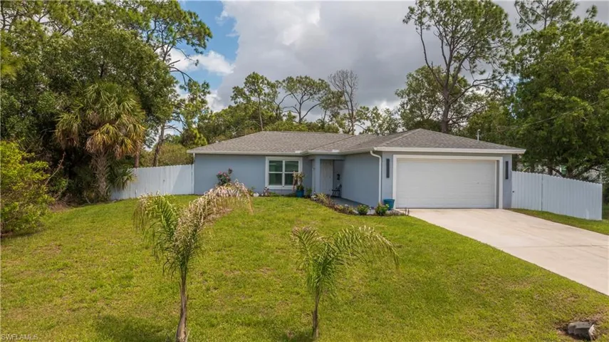 7081 Brazil Cir, Labelle, Florida 33935
