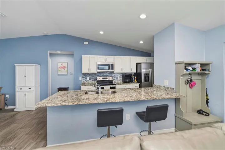 7081 Brazil Cir, Labelle, Florida 33935