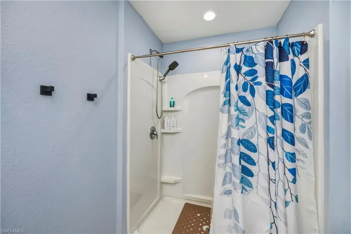 2nd Bathroom