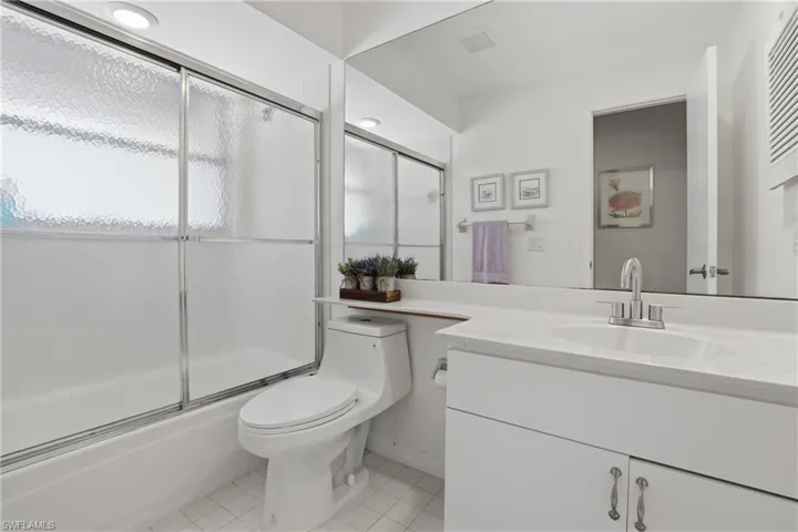 660  Wiggins Bay  DR, Naples, FL 34110