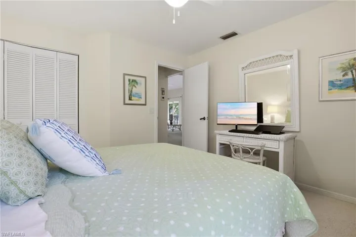 660  Wiggins Bay  DR, Naples, FL 34110