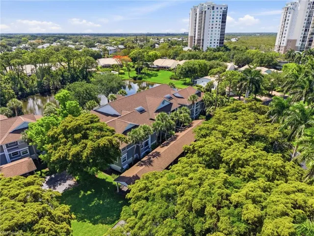 660  Wiggins Bay  DR, Naples, FL 34110