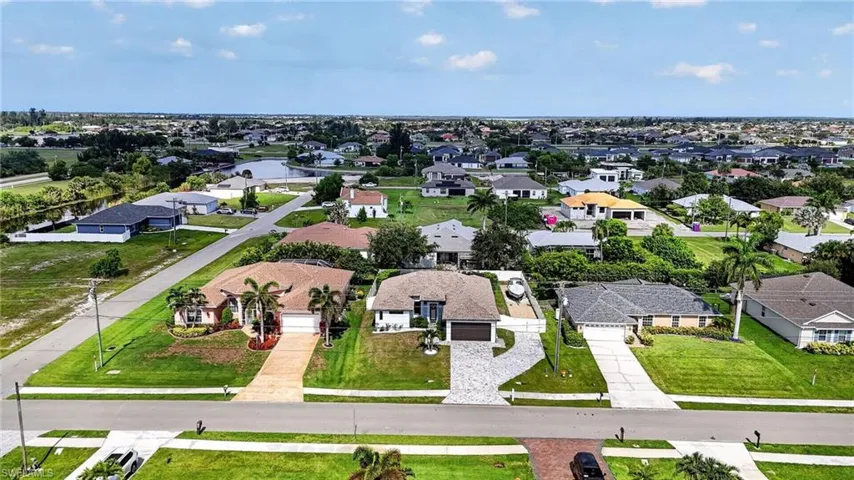 420 Sw 29th Ave, Cape Coral, Florida 33991