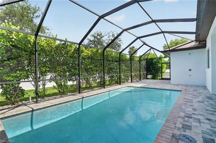 420 Sw 29th Ave, Cape Coral, Florida 33991