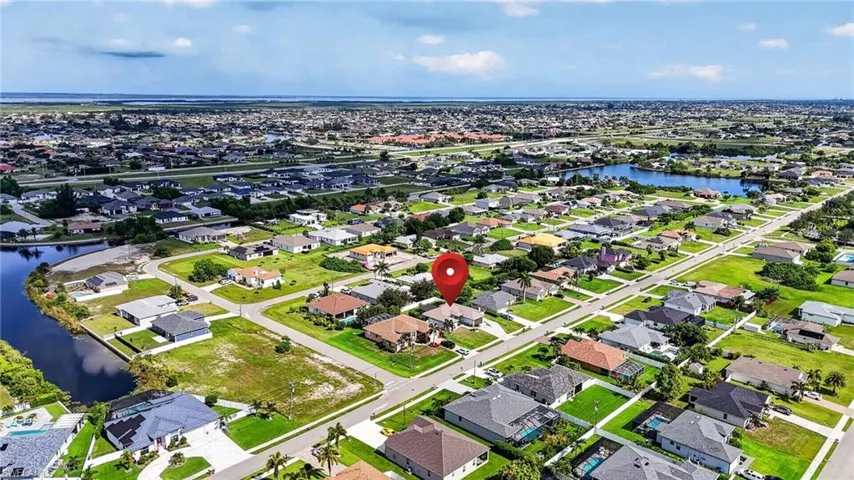 420 Sw 29th Ave, Cape Coral, Florida 33991