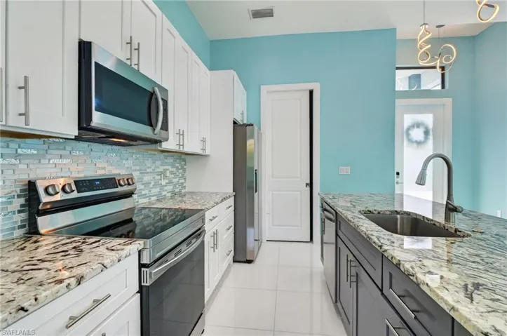 420 Sw 29th Ave, Cape Coral, Florida 33991
