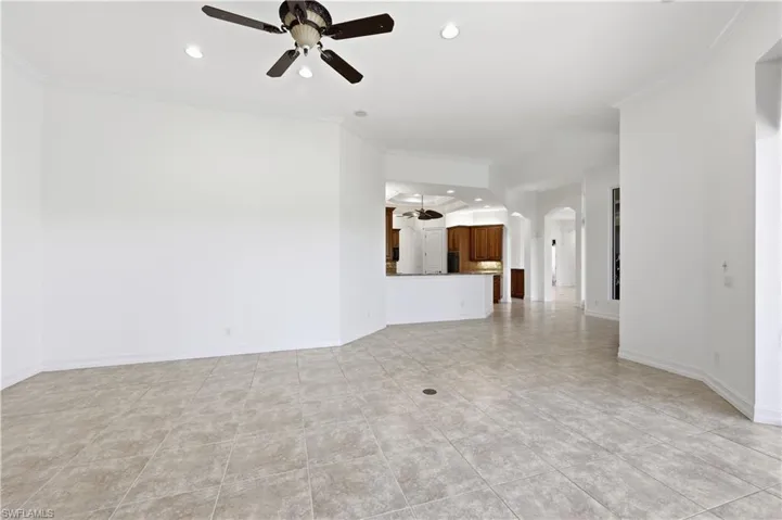 1687 Persimmon Dr, Naples, Florida 34109