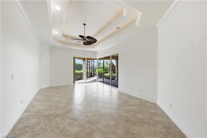1687 Persimmon Dr, Naples, Florida 34109
