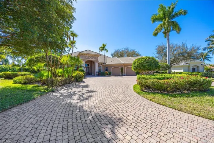 1687 Persimmon Dr, Naples, Florida 34109