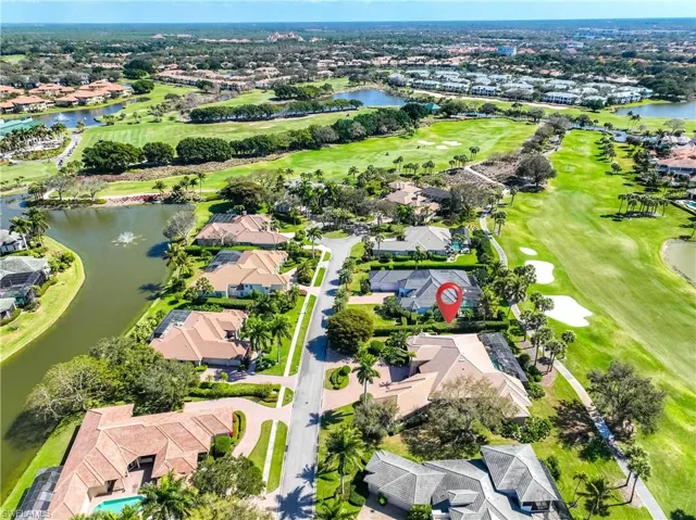 1687  Persimmon  DR, Naples, FL 34109