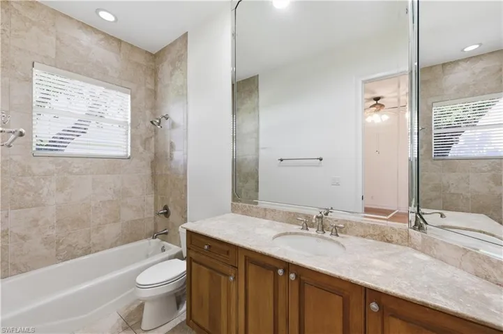 1687 Persimmon Dr, Naples, Florida 34109