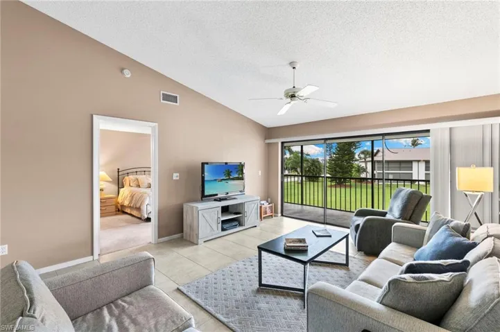 236 Pebble Beach Cir A202, Naples, Florida 34113