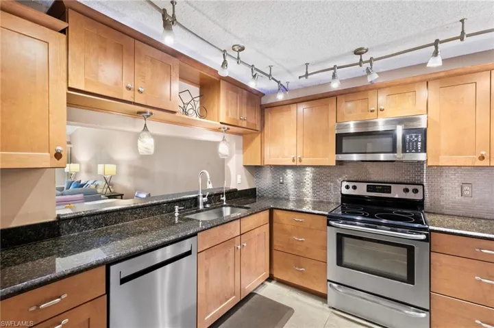 236 Pebble Beach Cir A202, Naples, Florida 34113