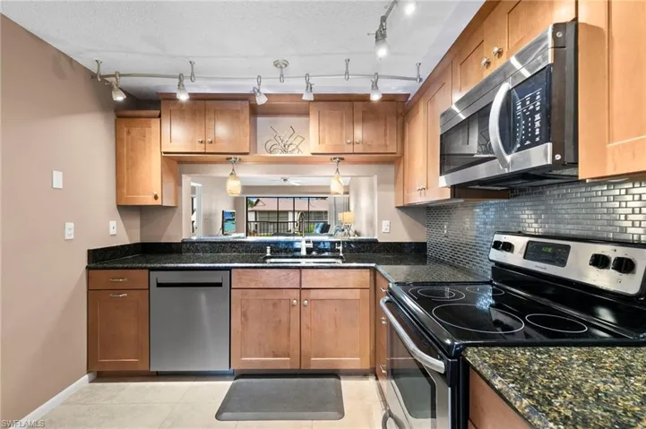 236 Pebble Beach Cir A202, Naples, Florida 34113
