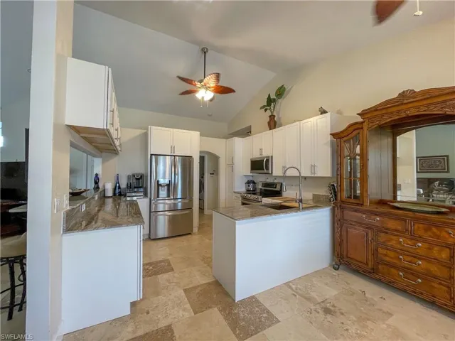 4436 SE 11th  PL, Cape Coral, FL 33904