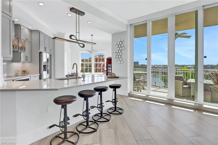 450  Bayfront  PL, Naples, FL 34102