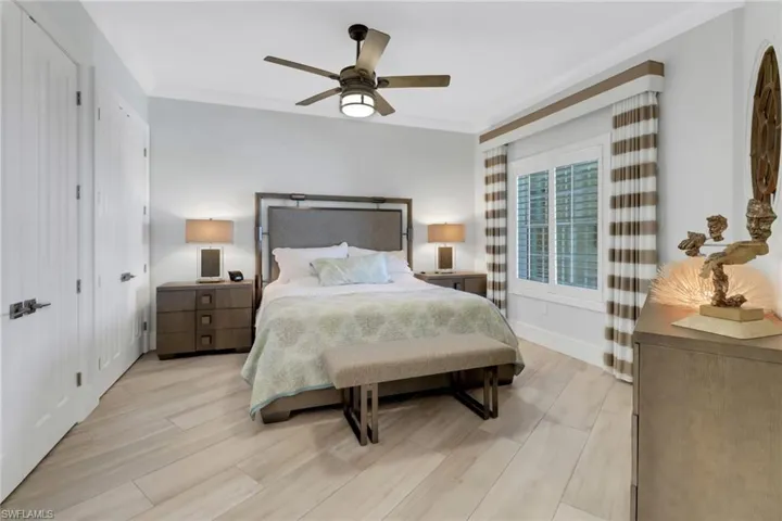 450  Bayfront  PL, Naples, FL 34102