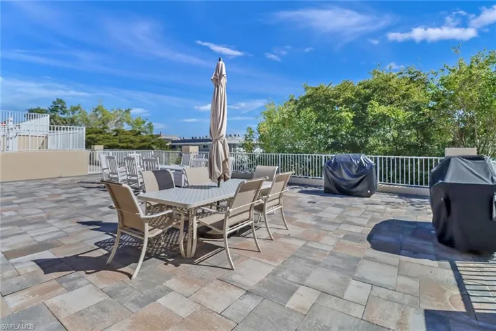 450  Bayfront  PL, Naples, FL 34102