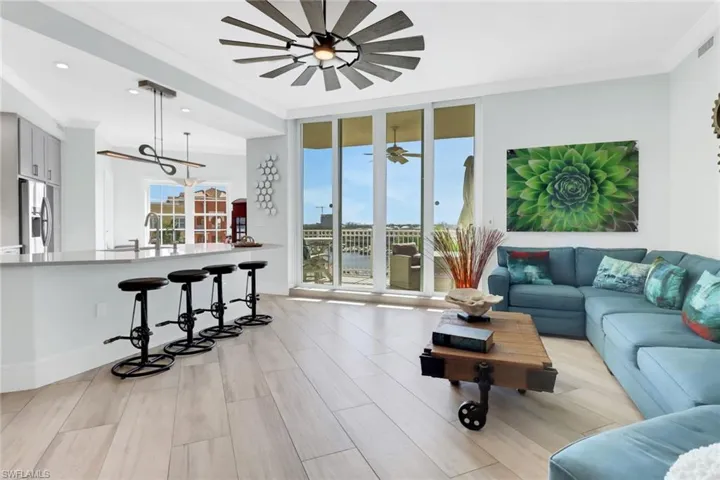 450  Bayfront  PL, Naples, FL 34102