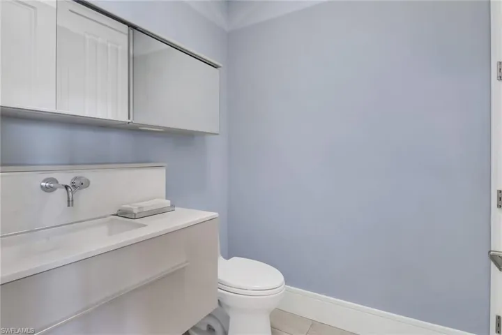 450  Bayfront  PL, Naples, FL 34102