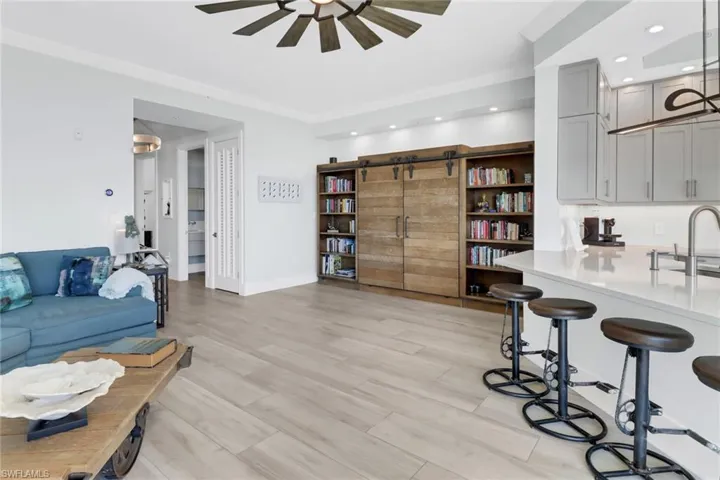 450  Bayfront  PL, Naples, FL 34102